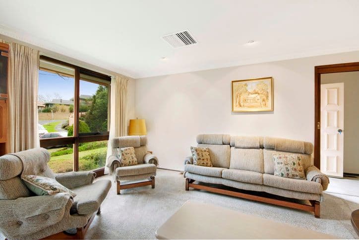 2 Skye Place, DONCASTER EAST VIC 3109, Doncaster East - Thumbnail 2