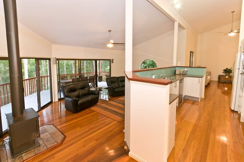 4 Savoy Place, EATONS HILL QLD 4037, Eatons Hill - Thumbnail 2