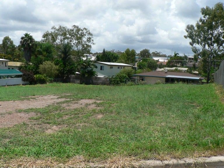 Crest Avenue, BOYNE ISLAND QLD 4680, Boyne Island - Thumbnail 2