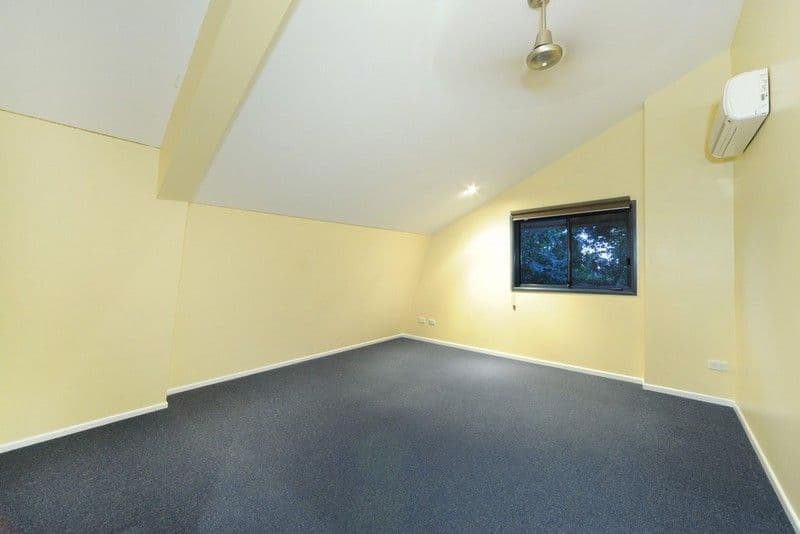 28 Eshelby Drive, CANNONVALE QLD 4802, Cannonvale - Thumbnail 5