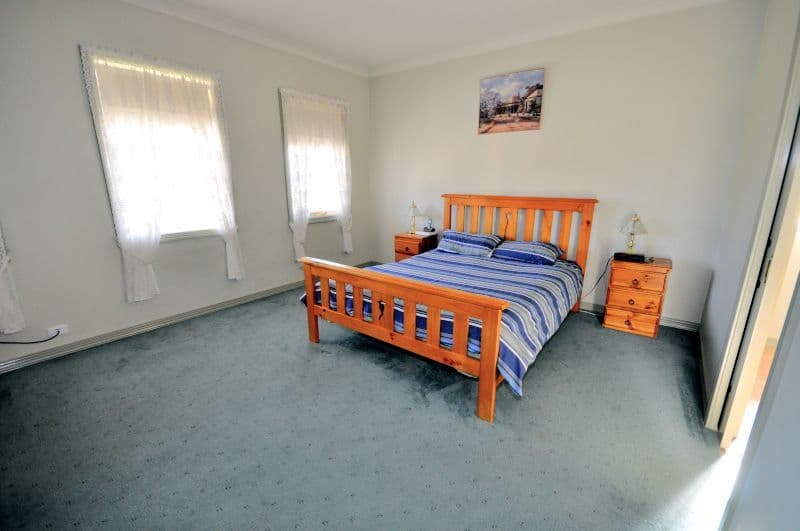 8 Inverlochy Drive, BANNOCKBURN VIC 3331, Bannockburn - Thumbnail 8
