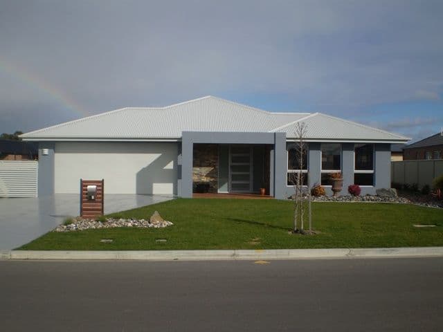 12 Fairway Crescent, SHEARWATER TAS 7307, Shearwater - Image 1