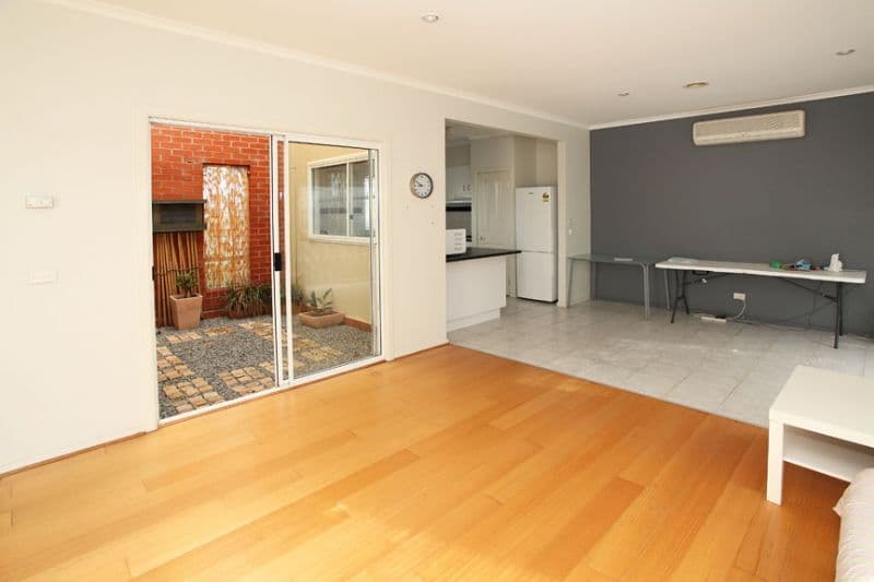 1 Hannah Close, GLEN WAVERLEY VIC 3150, Glen Waverley - Thumbnail 3