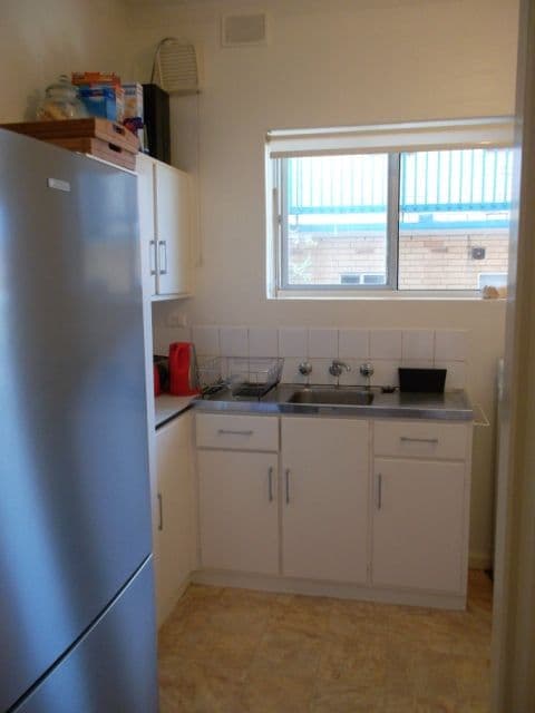 9/5A Henley Beach Road, HENLEY BEACH SA 5022, Henley Beach - Thumbnail 3