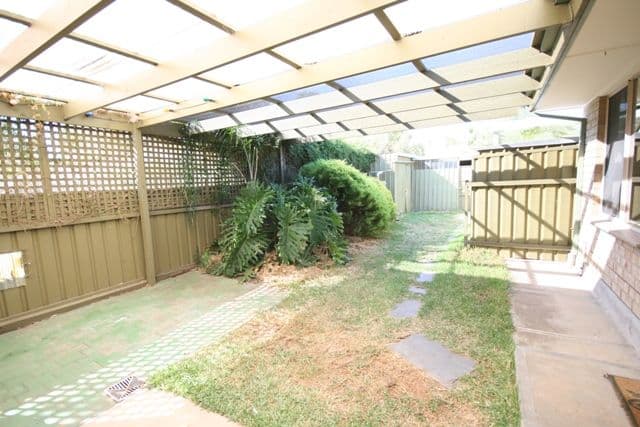 UNIT 4, 48 SUNNYMEAD Drive, ABERFOYLE PARK SA 5159, Aberfoyle Park - Thumbnail 3