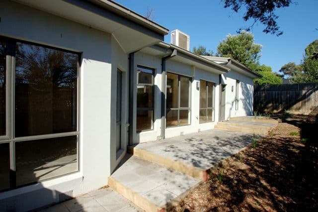 30 Boyce Avenue, GREENSBOROUGH VIC 3088, Greensborough - Image 1