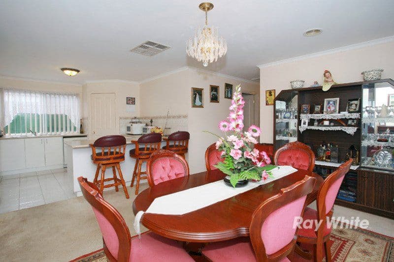 37 Glenaire Crescent, CRANBOURNE VIC 3977, Cranbourne West - Thumbnail 4