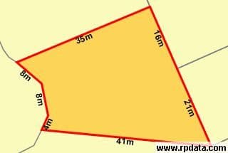 16 Clemence Street, AVENELL HEIGHTS QLD 4670, Avenell Heights - Thumbnail 3