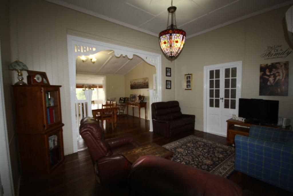 81 Lyons Street, MUNDUBBERA QLD 4626, Mundubbera - Thumbnail 6