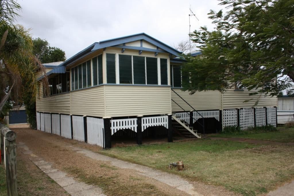 81 Lyons Street, MUNDUBBERA QLD 4626, Mundubbera - Thumbnail 2