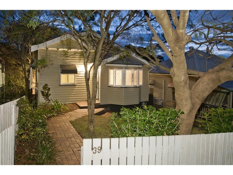 39 Lintern Street, RED HILL QLD 4059, Red Hill - Image 1