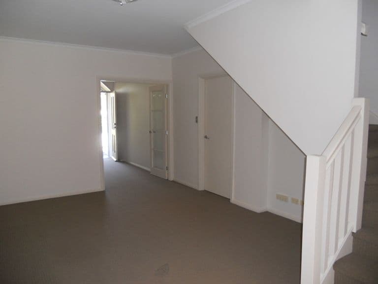 36 Kew Drive, OAKDEN SA 5086, Oakden - Thumbnail 2