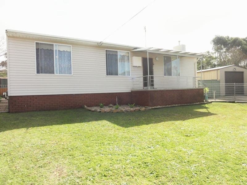 2 Hessell Street, UNANDERRA NSW 2526, Unanderra - Image 1