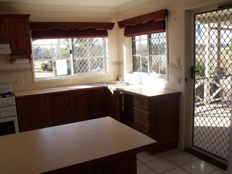 67 Minmore Road, INVERLAW QLD 4610, Inverlaw - Thumbnail 4