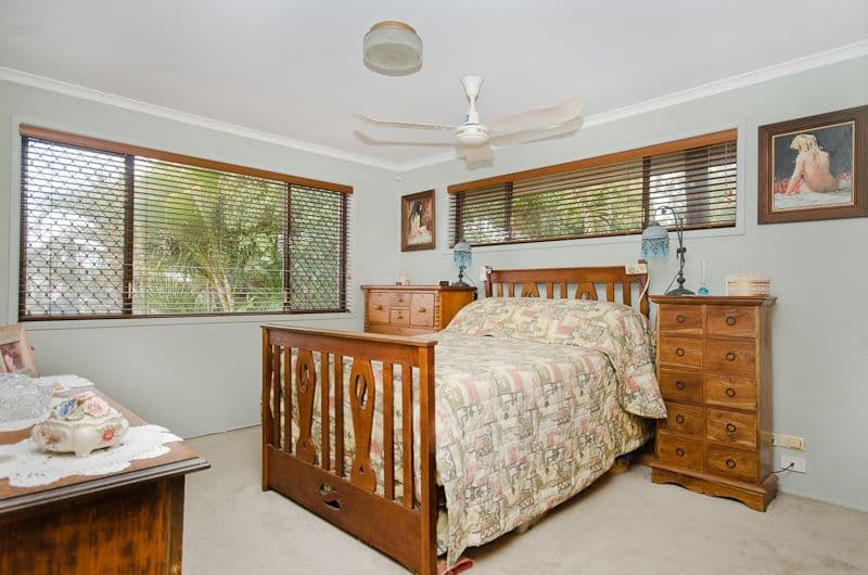 17 Joan Street, BURLEIGH WATERS QLD 4220, Burleigh Waters - Thumbnail 6