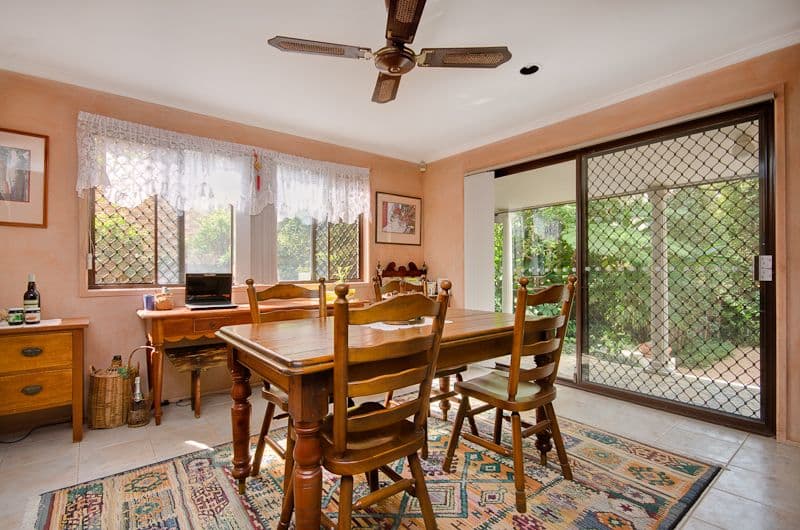 17 Joan Street, BURLEIGH WATERS QLD 4220, Burleigh Waters - Thumbnail 4
