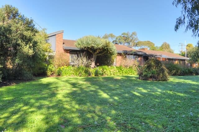 1 Manuka Drive, WARRNAMBOOL VIC 3280, Warrnambool - Thumbnail 7
