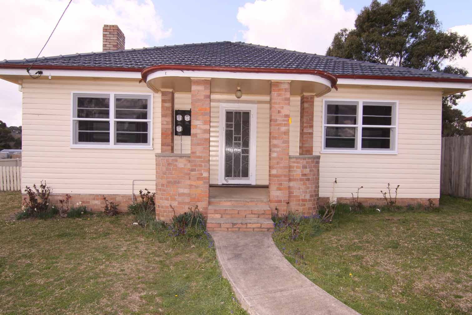 3 Camerons, GLEN INNES NSW 2370, Glen Innes - Image 1