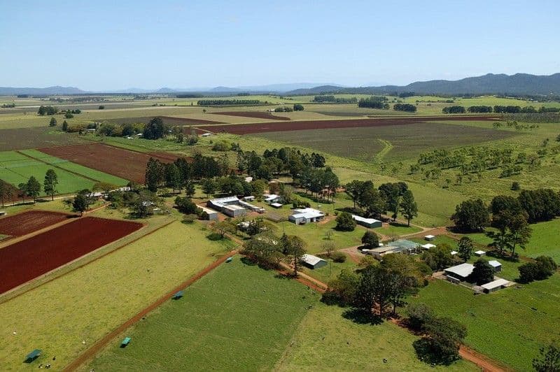 TINAROO QLD 4872, Tinaroo - Thumbnail 3