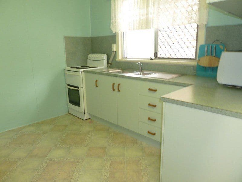 17 Bannister Street, SOUTH MACKAY QLD 4740, South Mackay - Thumbnail 6