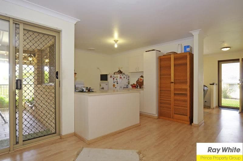 36 Rhine Crescent, BEECHBORO WA 6063, Beechboro - Thumbnail 3