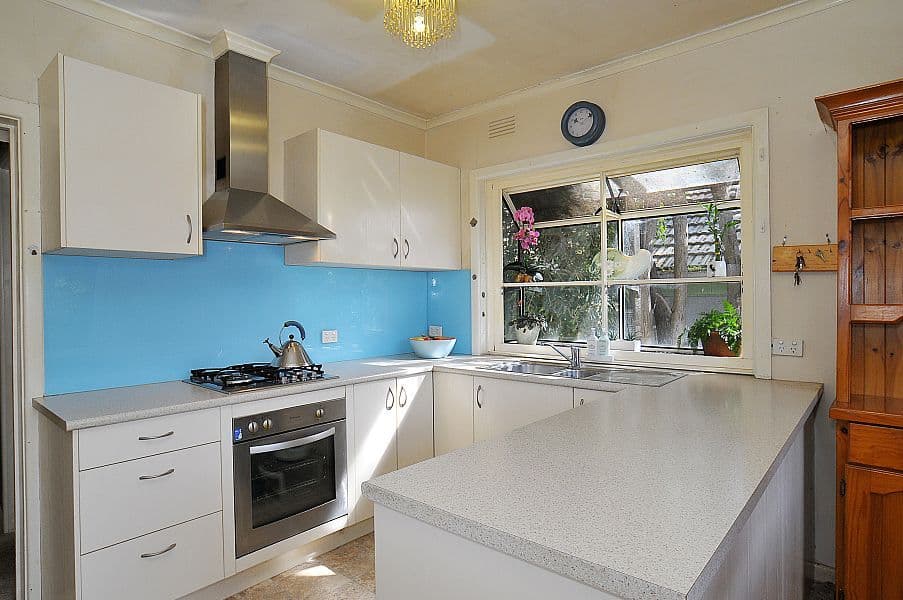 22 Reserve Avenue, MITCHAM VIC 3132, Mitcham - Thumbnail 2