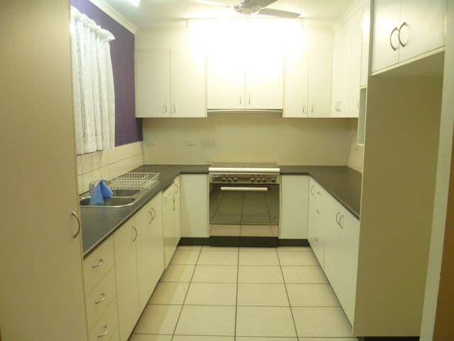 11 Dongara Court, KARAMA NT 0812, Karama - Thumbnail 2