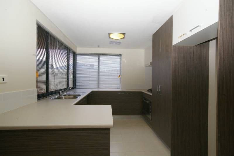 39 Harman Place, AVELEY WA 6069, Aveley - Thumbnail 4