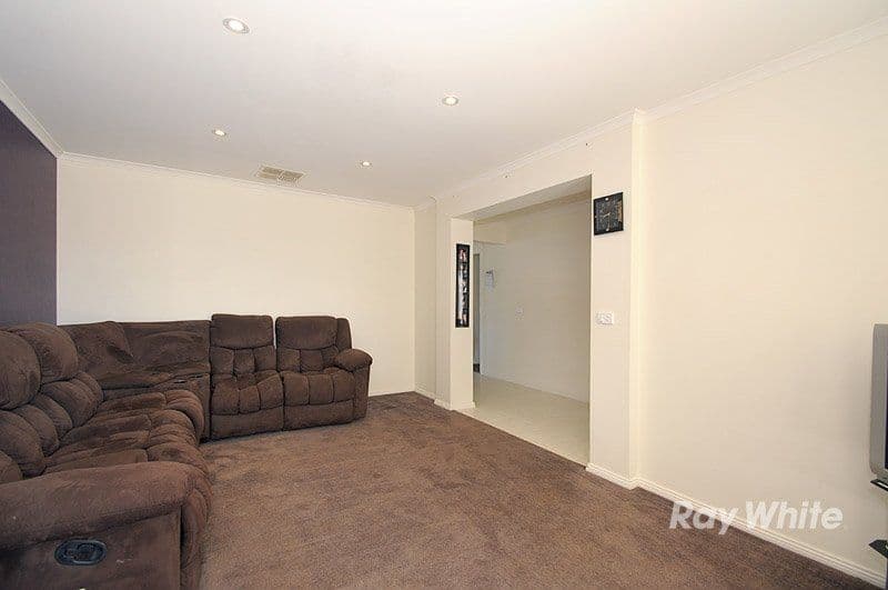 28 Taplan Crescent, CRANBOURNE VIC 3977, Cranbourne West - Thumbnail 7