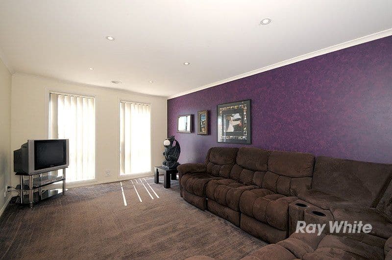 28 Taplan Crescent, CRANBOURNE VIC 3977, Cranbourne West - Thumbnail 6