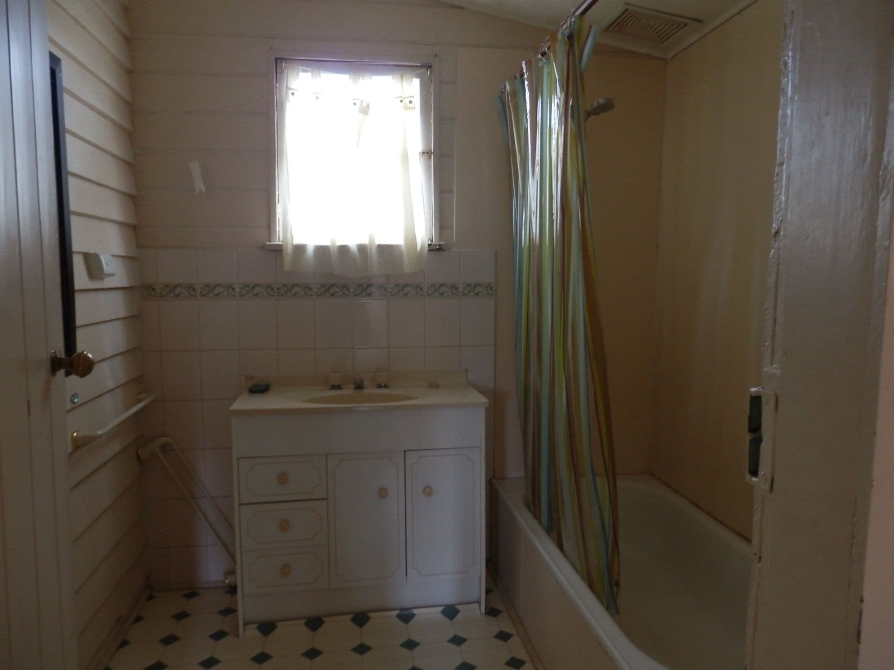 54 Leichardt Street, ECHUCA VIC 3564, Echuca - Thumbnail 2
