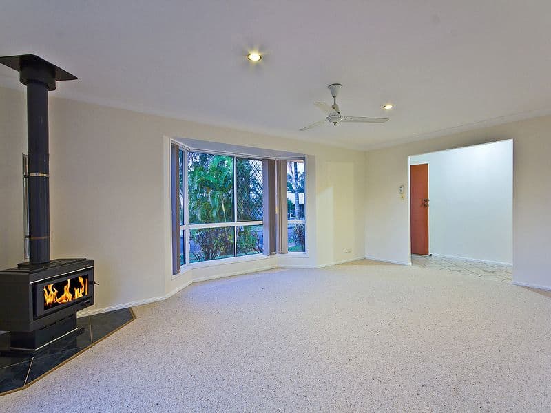 18 Dalrello Drive, WELLINGTON POINT QLD 4160, Wellington Point - Thumbnail 3