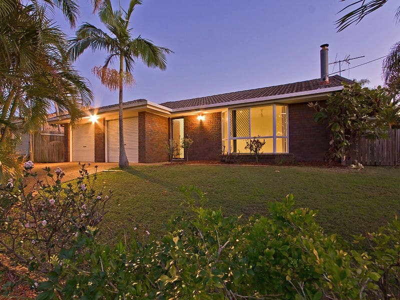 18 Dalrello Drive, WELLINGTON POINT QLD 4160, Wellington Point - Thumbnail 2