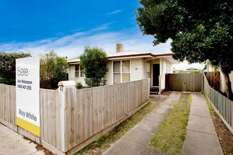 42 Bellbird Avenue, NORLANE VIC 3214, Norlane - Thumbnail 2
