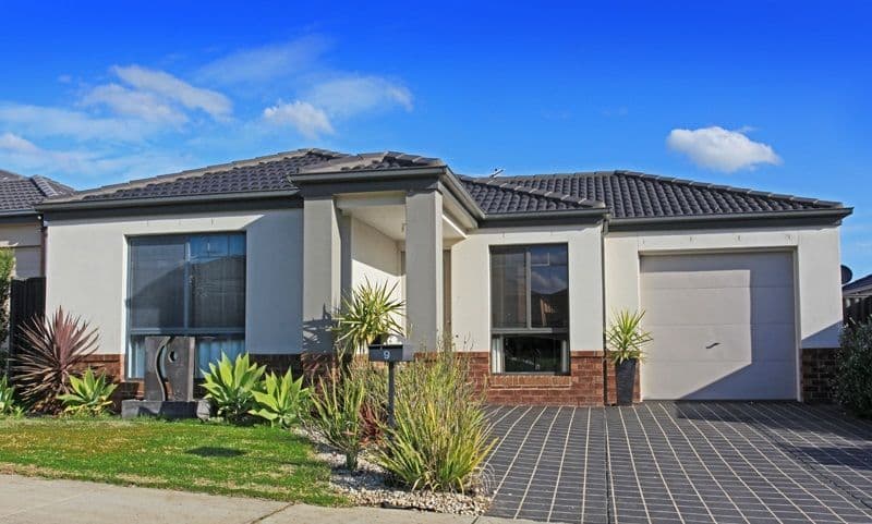 9 Pashia Grove, PAKENHAM VIC 3810, Pakenham - Image 1
