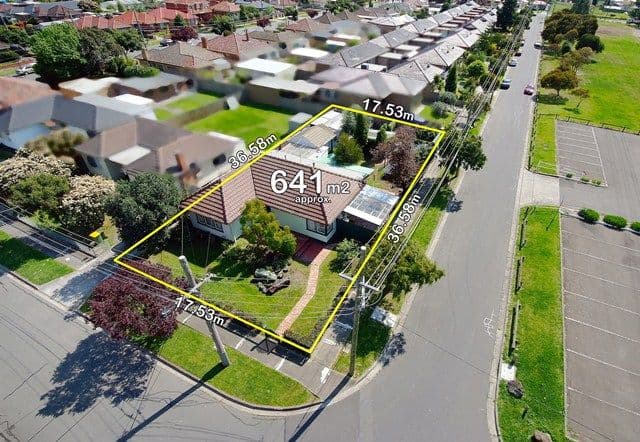 2 Emma Avenue, RESERVOIR VIC 3073, Reservoir - Image 1