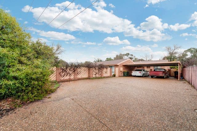 65a Pennington Crescent, CALWELL ACT 2905, Calwell - Thumbnail 2