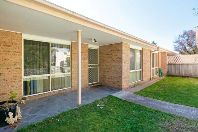 12/26 Burdett Crescent, THEODORE ACT 2905, Theodore - Image 1