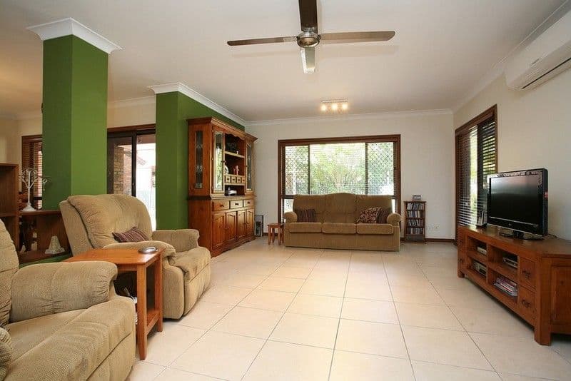 87 Raeside Street, WESTLAKE QLD 4074, Westlake - Thumbnail 2