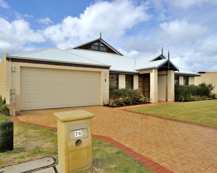 76 Alexis Circle, WANNANUP WA 6210, Wannanup - Thumbnail 3