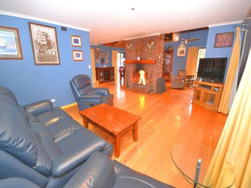 84 Linton - Carngham Road, LINTON  Victoria  3360, Australia, Linton - Thumbnail 2