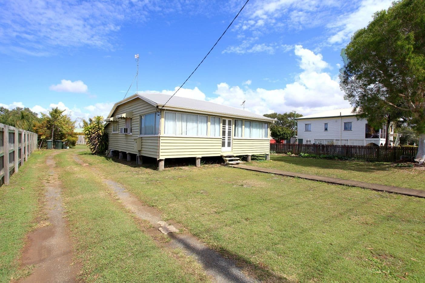 24 Dunn Road, AVENELL HEIGHTS QLD 4670, Avenell Heights - Thumbnail 6