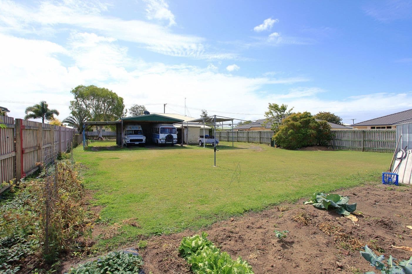 24 Dunn Road, AVENELL HEIGHTS QLD 4670, Avenell Heights - Thumbnail 3