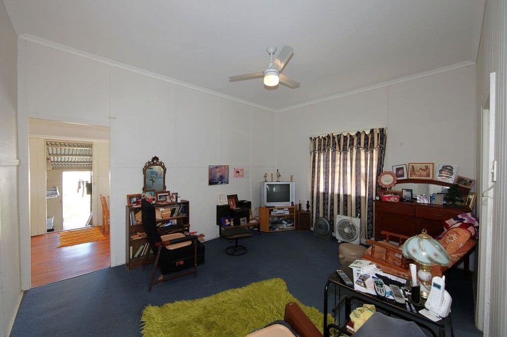 24 Dunn Road, AVENELL HEIGHTS QLD 4670, Avenell Heights - Thumbnail 5