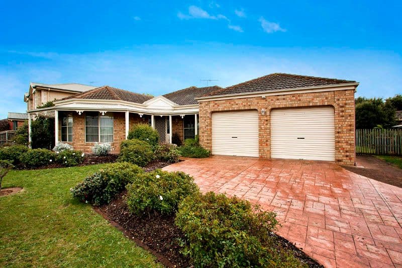 15 Hemswell Court, HIGHTON VIC 3216, Highton - Image 1