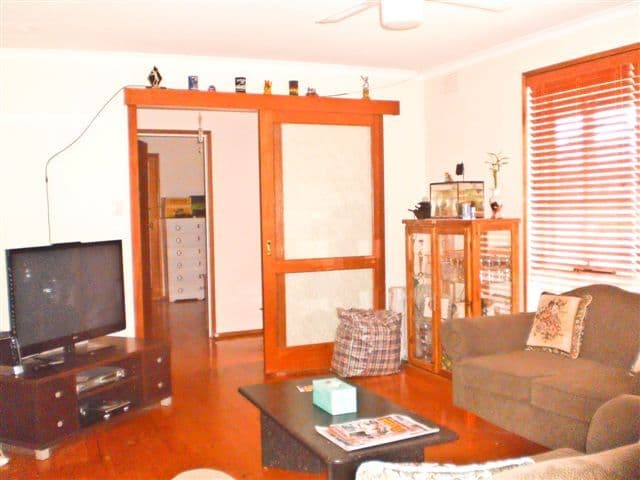 39        Carlisle Street, CRAIGIEBURN VIC 3064, Craigieburn - Thumbnail 4