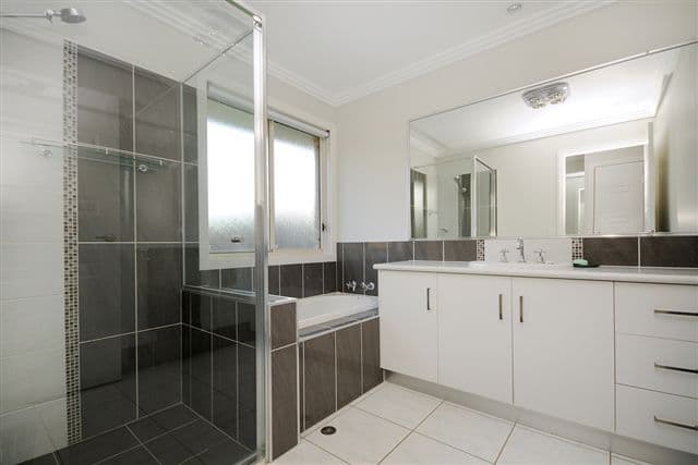 2 Wedgetail Drive, HIGHFIELDS QLD 4352, Highfields - Thumbnail 7