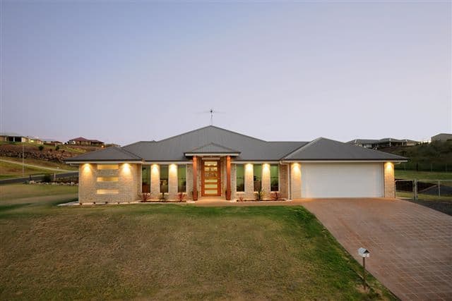 2 Wedgetail Drive, HIGHFIELDS QLD 4352, Highfields - Image 1
