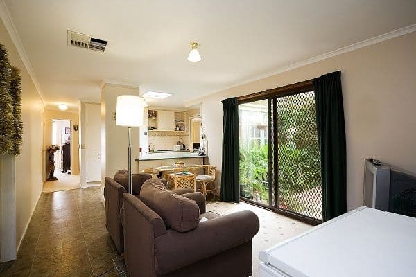 2 Village Close, CARRUM DOWNS VIC 3201, Carrum Downs - Thumbnail 4