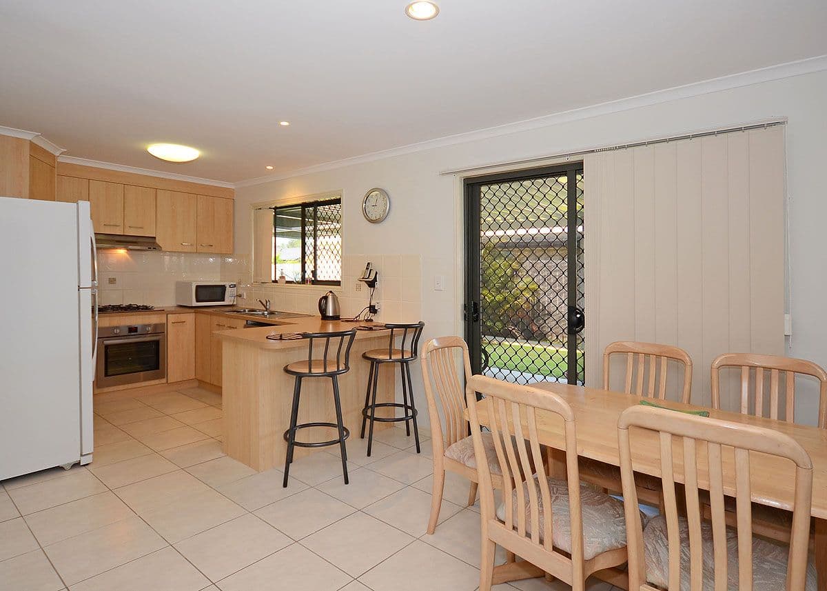 3 Kensi Court, POINT VERNON QLD 4655, Point Vernon - Thumbnail 7